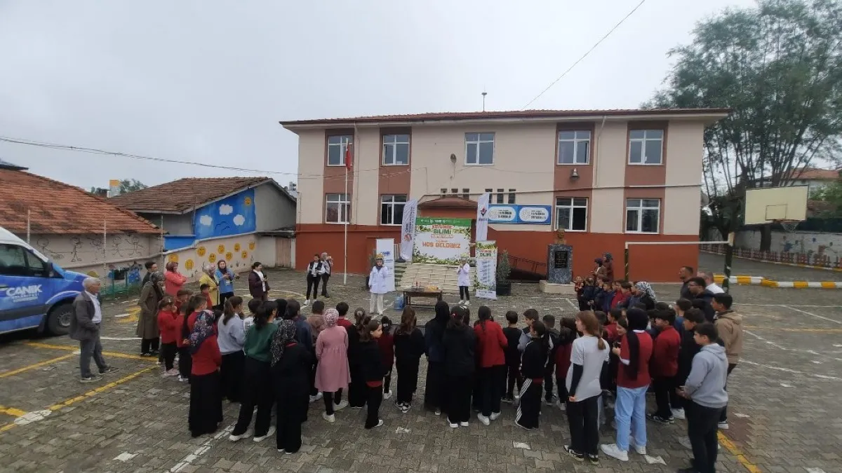 Vezirköprü'de öğrenciler bilimsel etkinliklerle buluştu