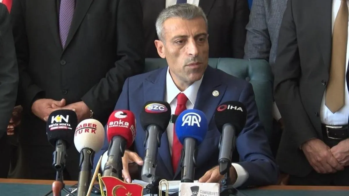 Yenilik Partisi'nden Yeni Parti'ye 3 Ekim'e kadar süre