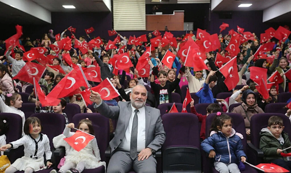 'Çanakkale Destanı' Çocukları Büyüledi
