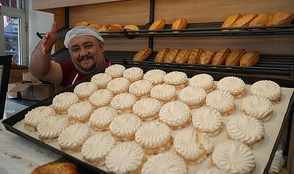 Ramazan Sofralarının Vazgeçilmezi: Samsun'un Meşhur Atom Tatlısı