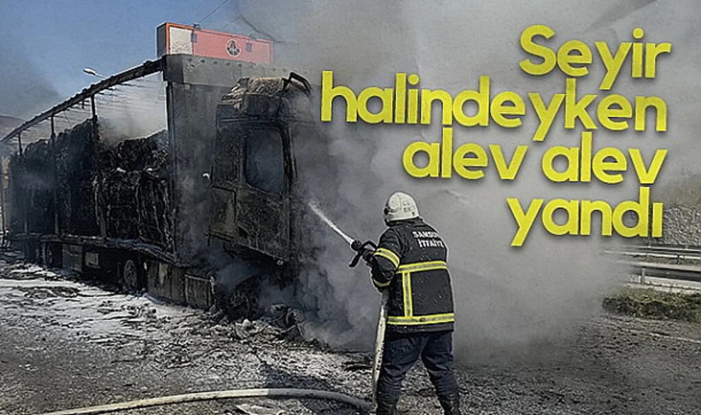 Samsun'da Seyir Halindeki Karton Yüklü Tır Alev Aldı
