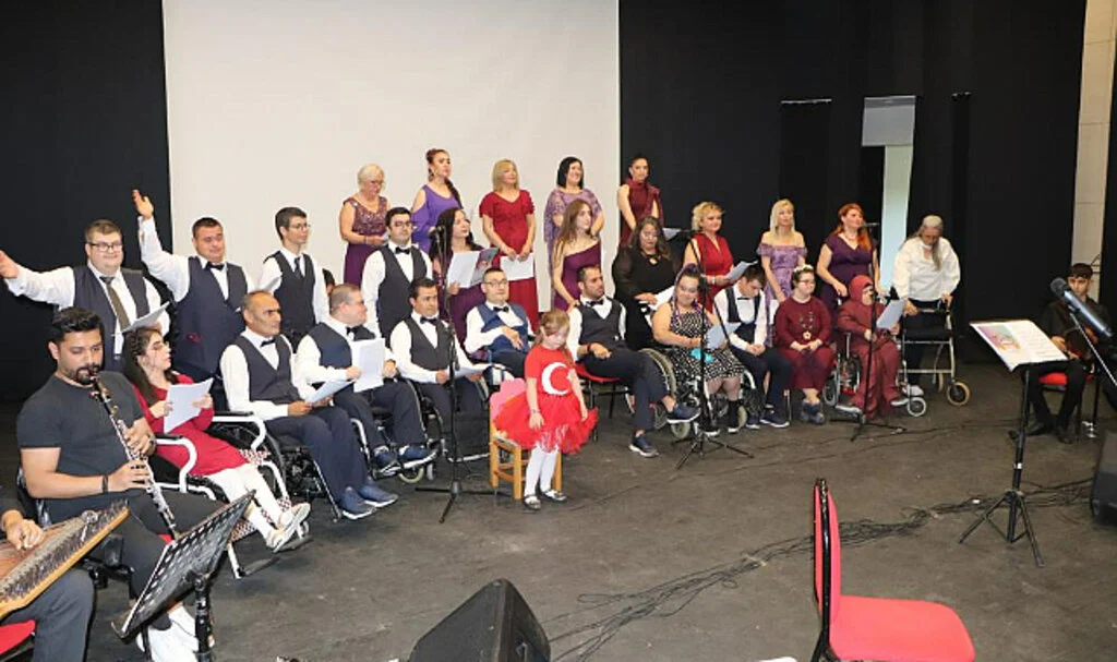 Engellilerin Oluşturduğu Korodan Unutulmaz Konser
