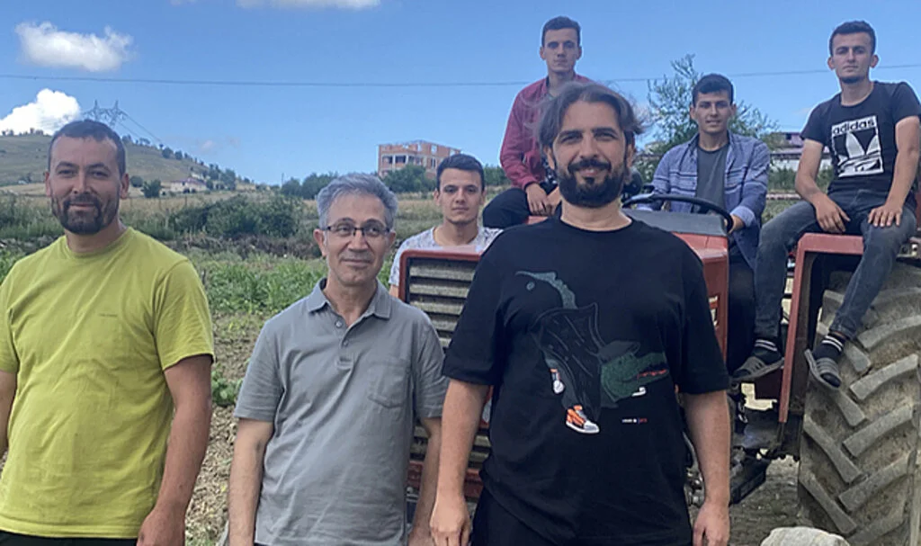 Samsun'da Kardiyoloji Uzmanı Kıraç Toprakları Tıbbi Aromatik Bitkilerle Ekonomiye Kazandırıyor
