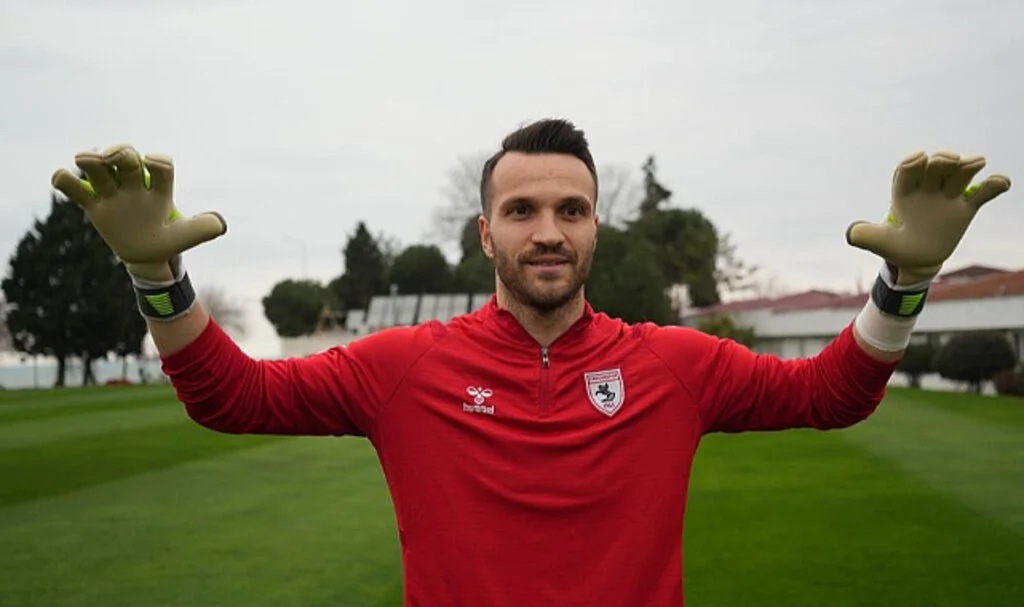 Samsunspor'un Kalecisi Okan Kocuk: Takım Ruhu Başarının Anahtarı