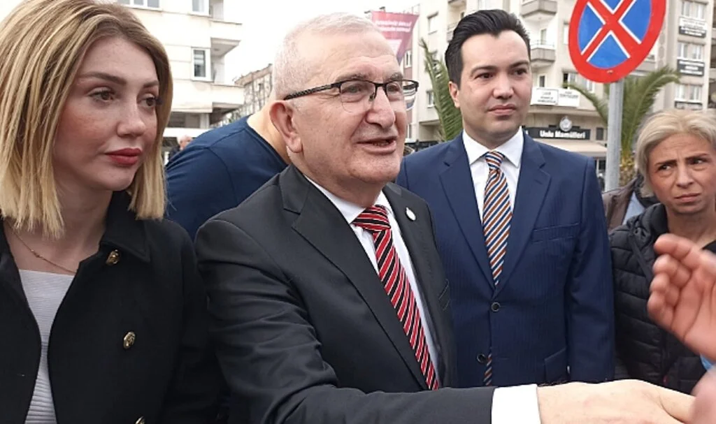  Canlı Yayın - Av. Hüseyin Cimşit, Samsun Adliyesi'nde Açıklamalarda Bulunuyor.