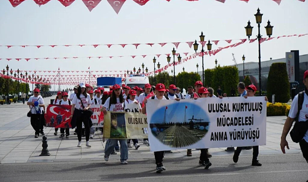 Samsun'da 86 Kilometrelik Ulusal Kurtuluş Mücadelesi Anma Yürüyüşü Başladı