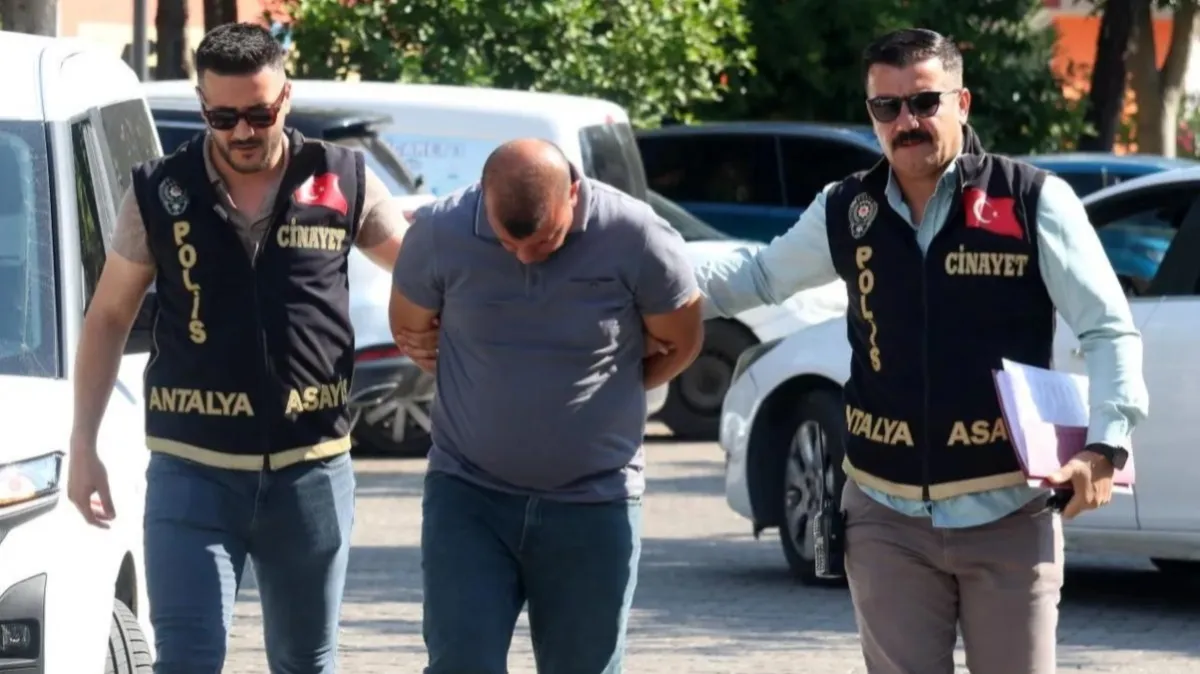 3 çocuğunun gözü önünde eşi ve kayınpederini katletti: Sebebi 'pes' dedirtti
