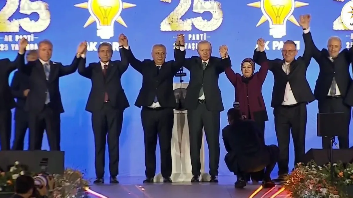 3 farklı partiden 7 belediye başkanı AK Parti’ye geçti!