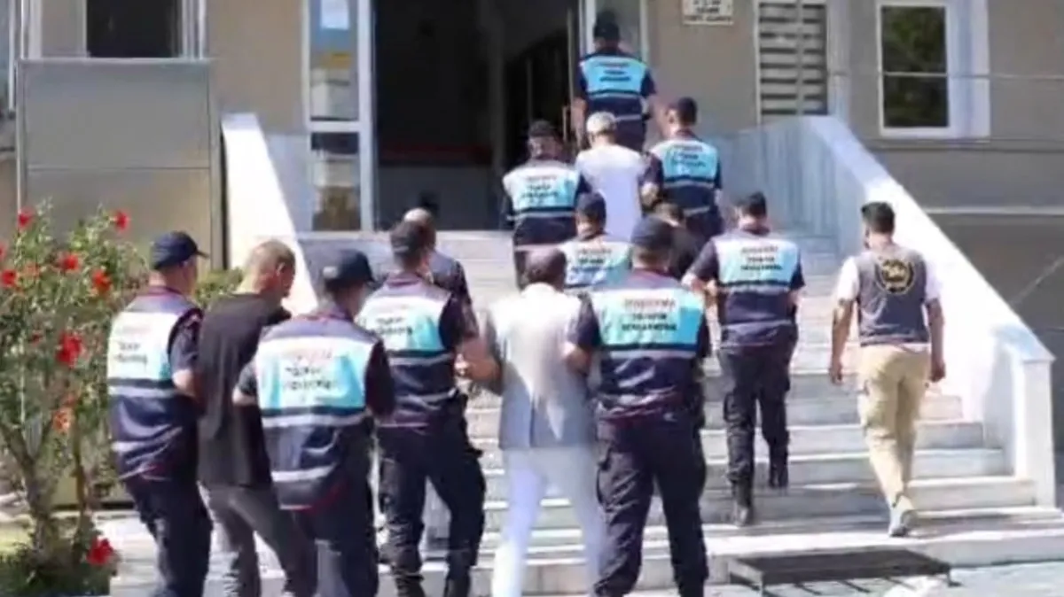 3 ilde 'torbacı' operasyonu: 13 gözaltı