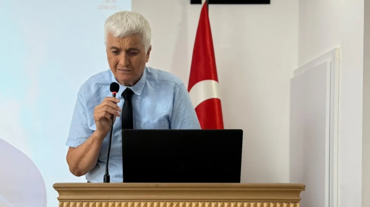 Altı Nokta Körler Derneği’nde Ufuk Gürbüz güven tazeledi