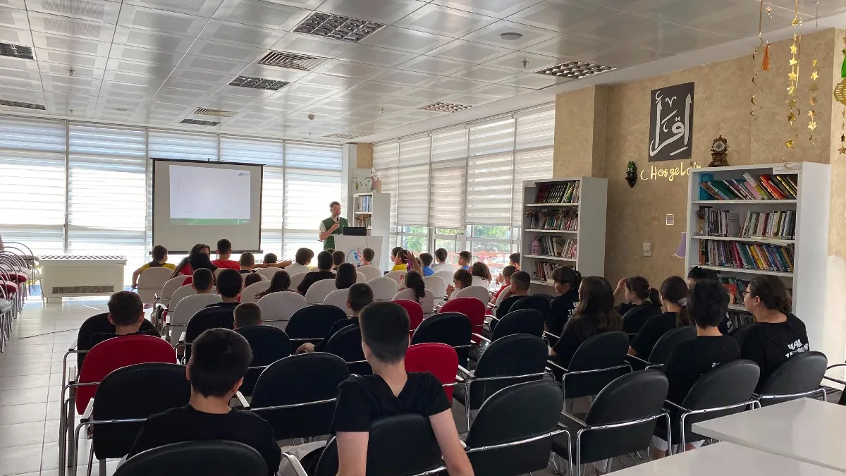 Bafra’da gençlere bağımlılıkla mücadele eğitimi verildi