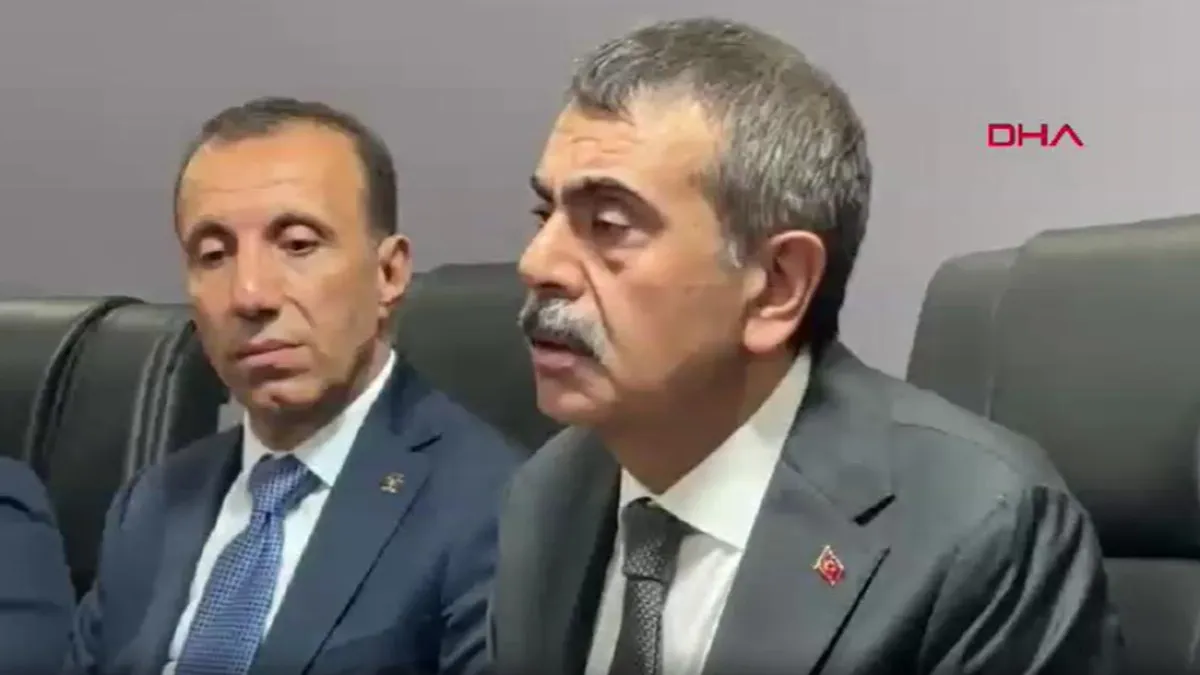 Bakan Tekin duyurdu: Okul saldırısında bir öğrenci hayatını kaybetti