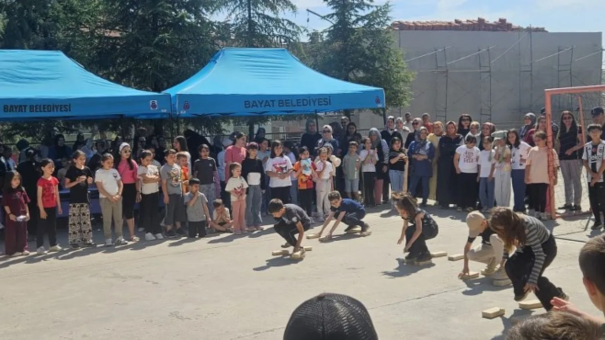 Bayat'ta geleneksel oyun şenliği coşkusu