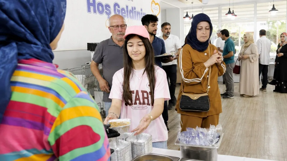 Canik Belediyesi’nden aşure ikramı