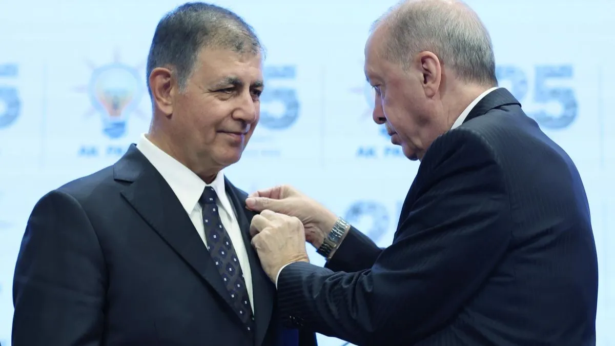 Cemil Tugay, “Kimsesizlerin Kimsesi” Sözünün Perde Arkasını Anlattı