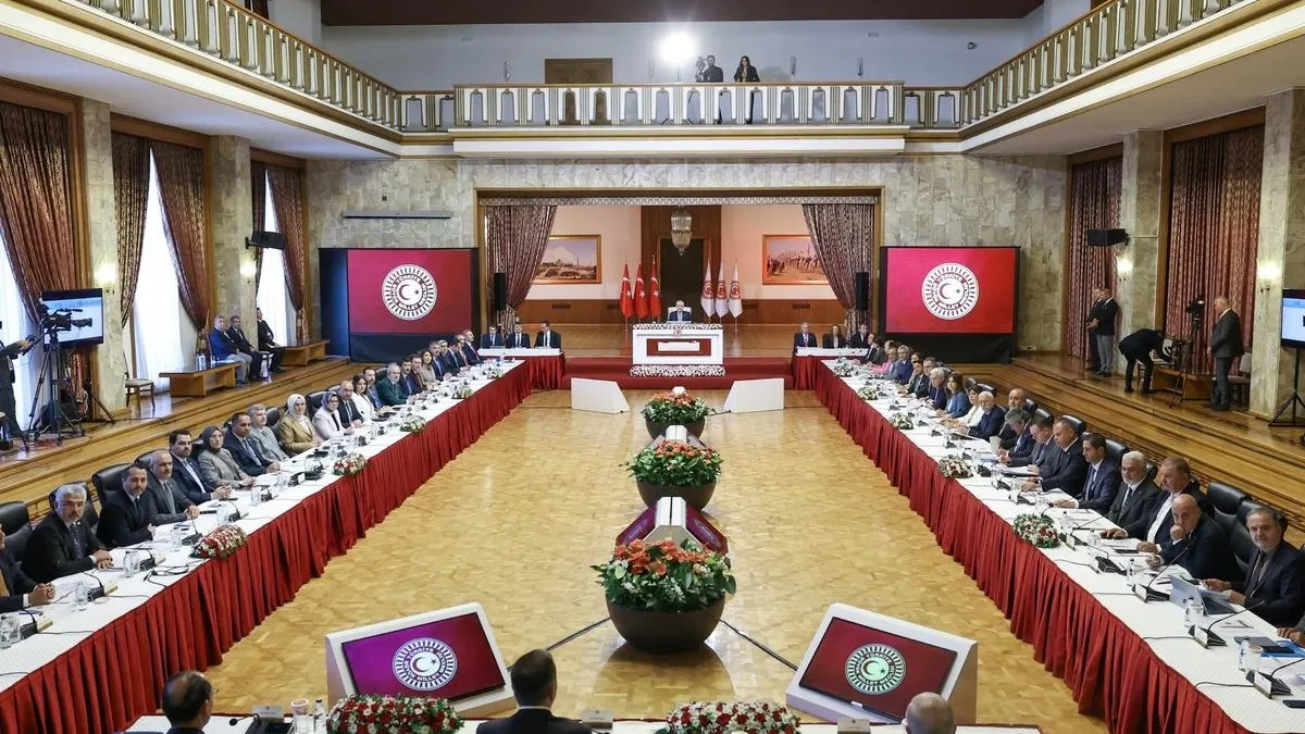 Çerçeve yasa için tarih iddiası: 15 maddelik teklif Meclis yolunda