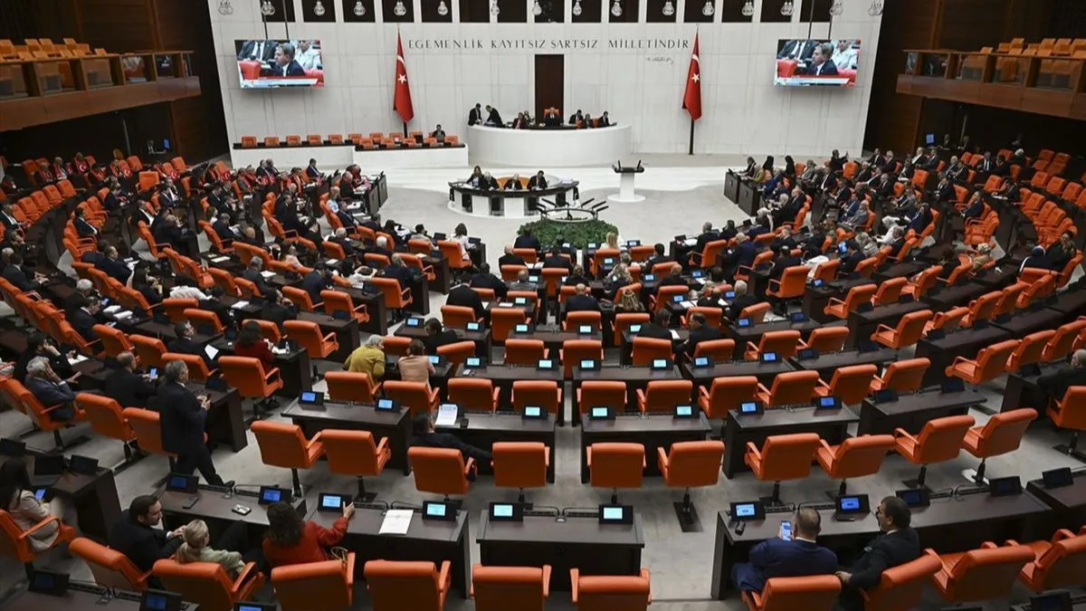 Çerçeve yasa sonrası Meclis tatile girdi
