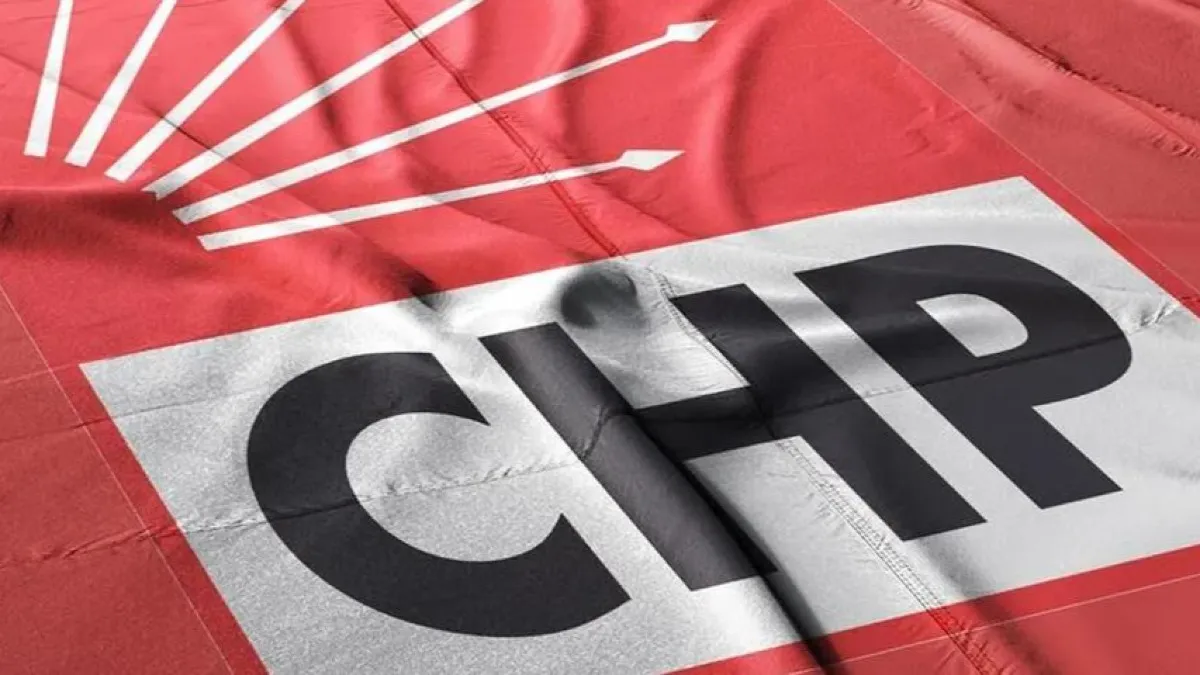 CHP İstanbul'da 33 ilçe başkanı görevden alındı