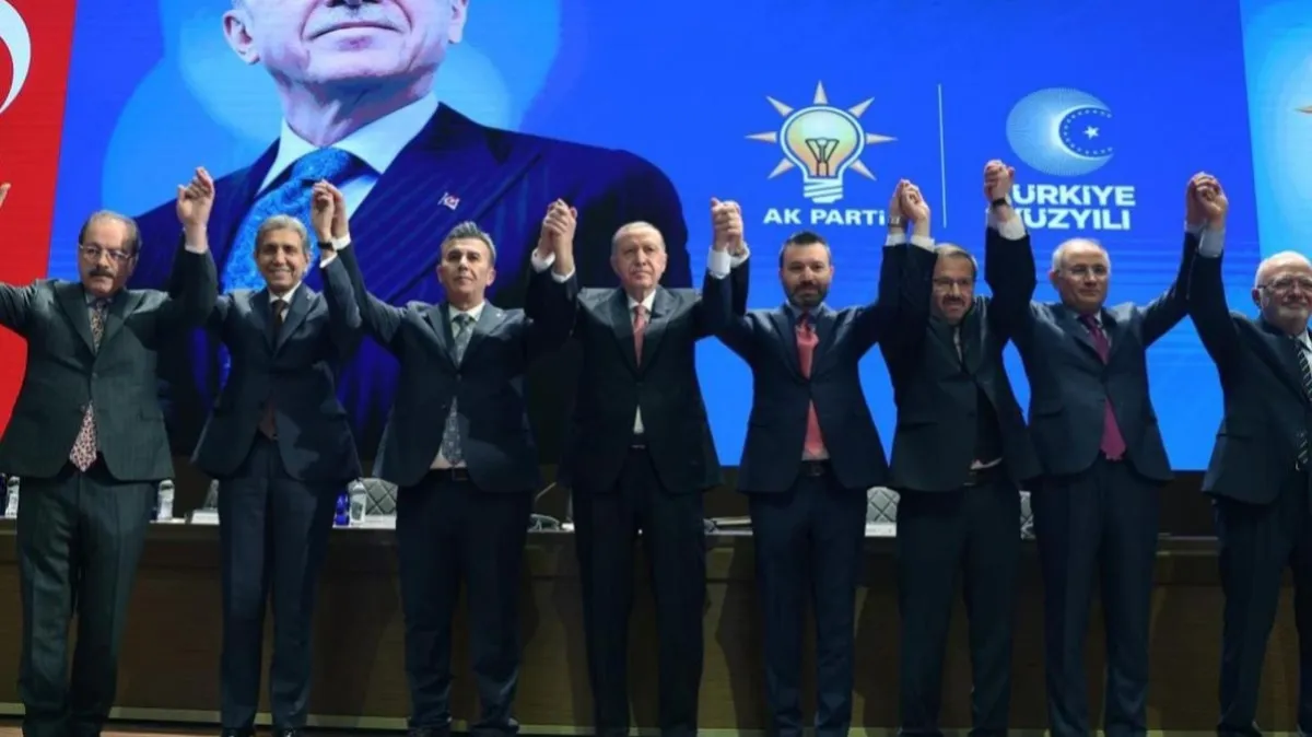 CHP'li başkanlar Ak Parti’ye mi katılıyor? Gözler yarınki toplantıda