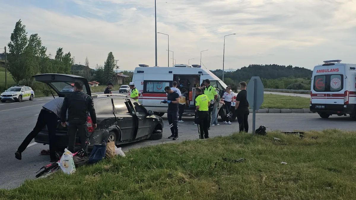 Çorum-Samsun yolunda feci kaza! Aynı aileden 4 kişi yaralandı