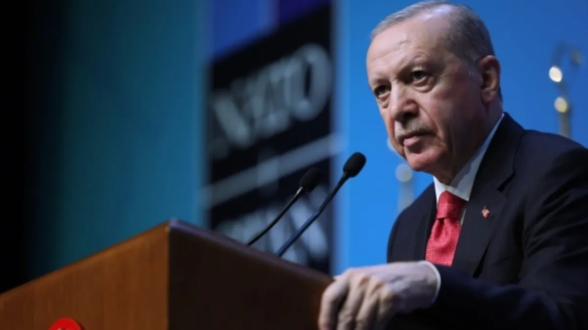 Cumhurbaşkanı Erdoğan'dan ilk yanıt: "İki açıklamanın da benim dünyamda yeri yok"