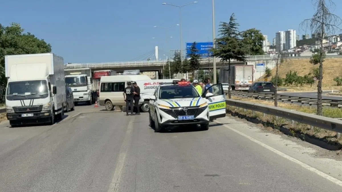 Hastane yolunda facianın eşiğinden dönüldü: Hamile kadın ve 2 kişi yaralandı