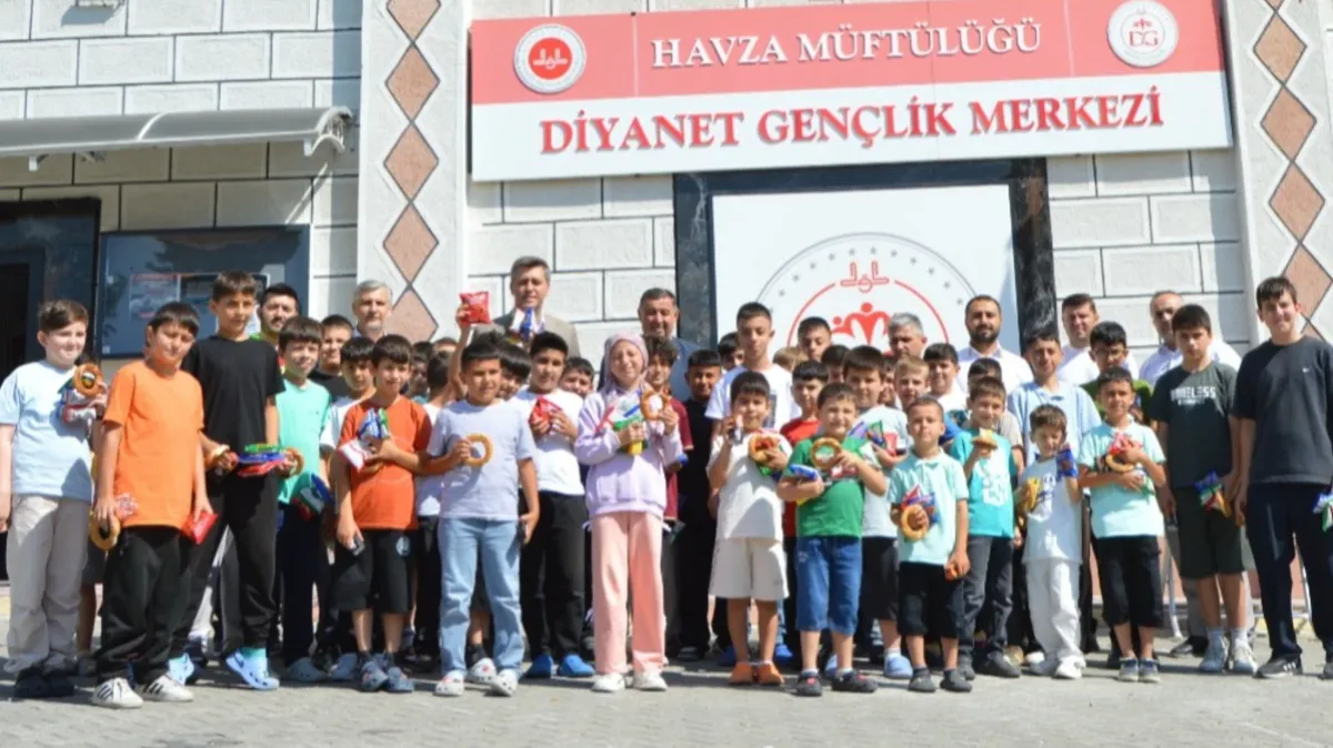 Havza protokolü Yaz Kur’an Kursu öğrencileriyle buluştu