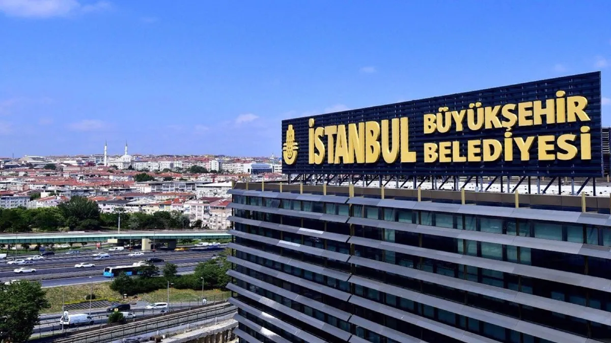 İBB yöneticisi evinin önünden kaçırıldı