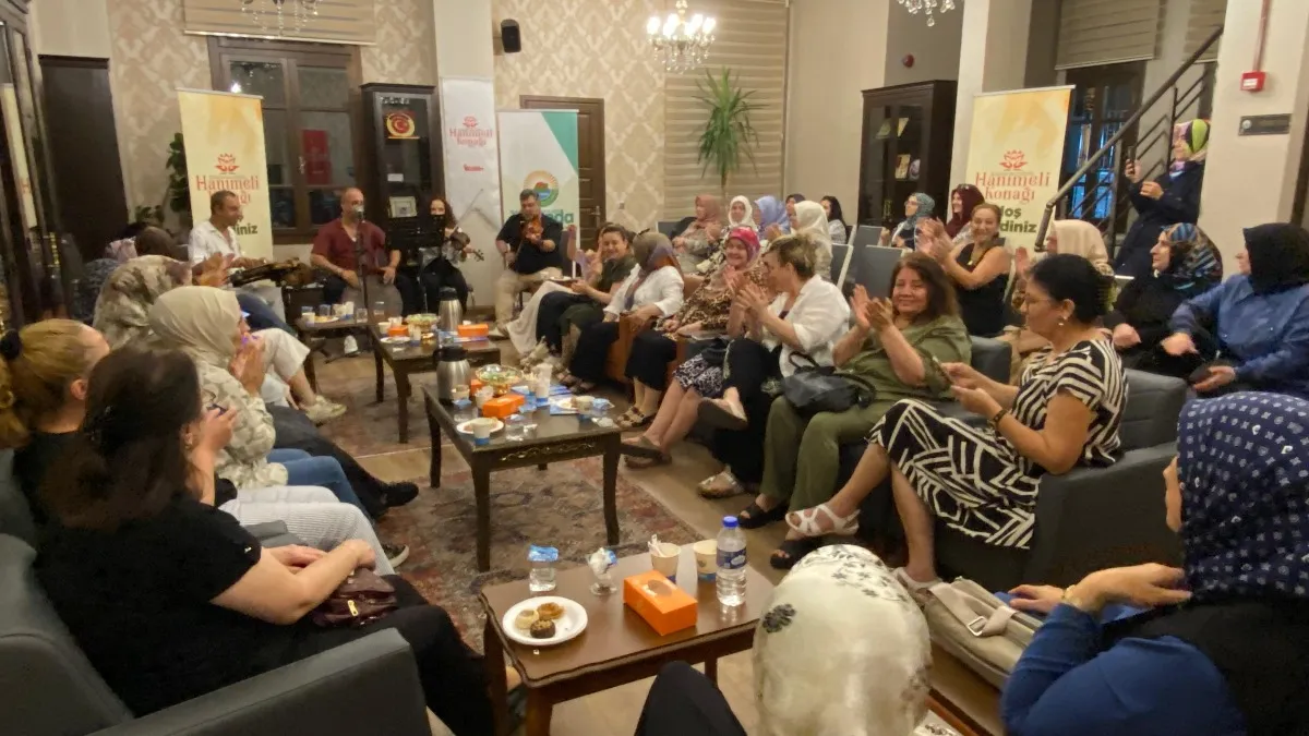 İlkadım'da Hanımeli Konağı’nda kadınlar fasıl gecesinde buluştu