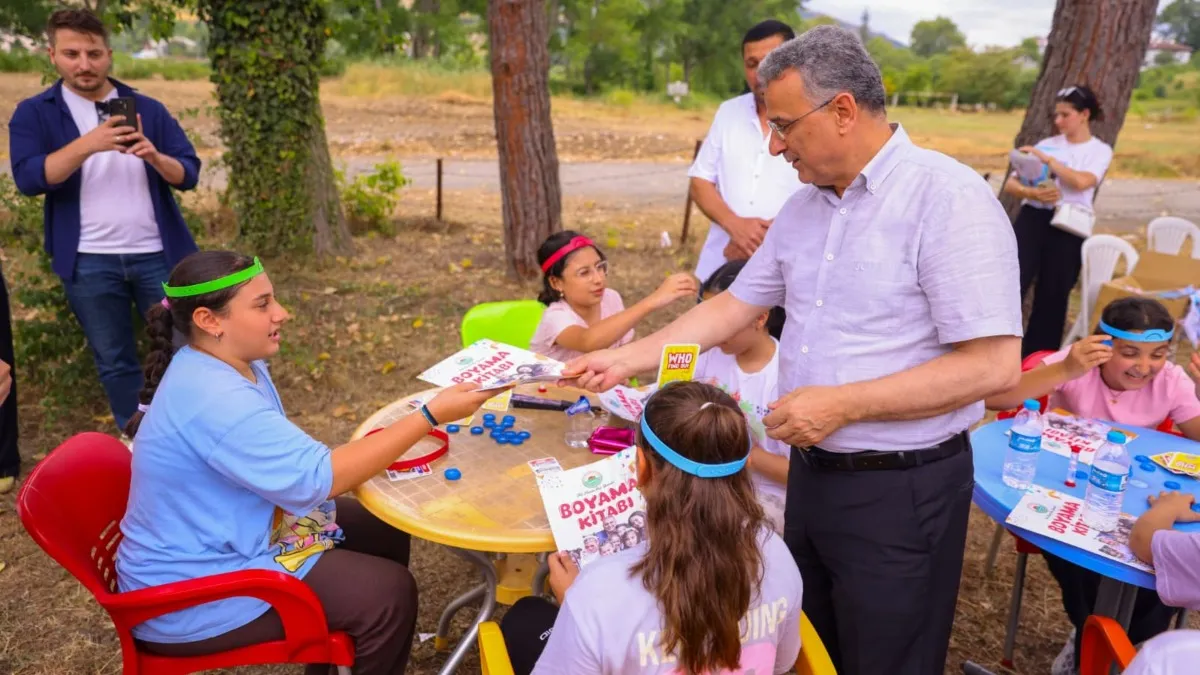 İlkadım'da yaz dolu dolu geçti: Çocuklar hem eğlendi hem öğrendi