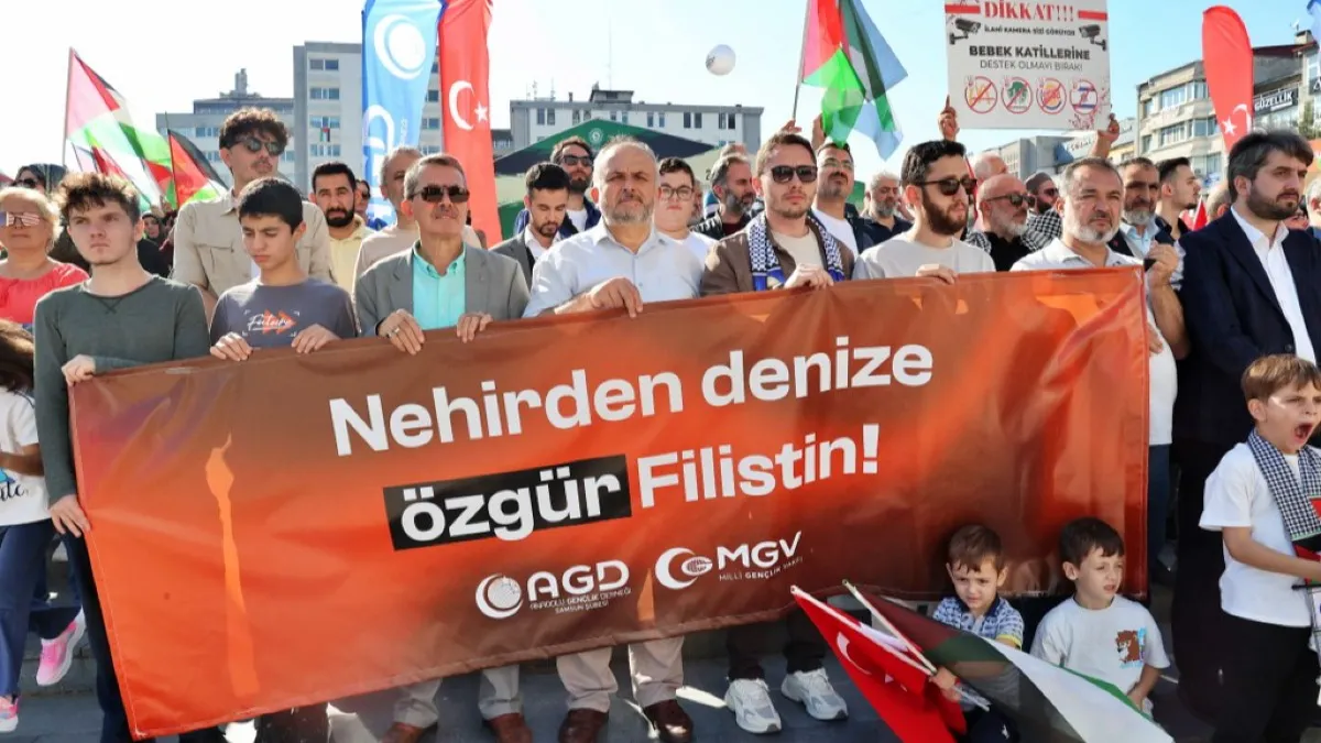 İsrail'in Gazze'de uyguladığı soykırım Samsun'da protesto edildi 