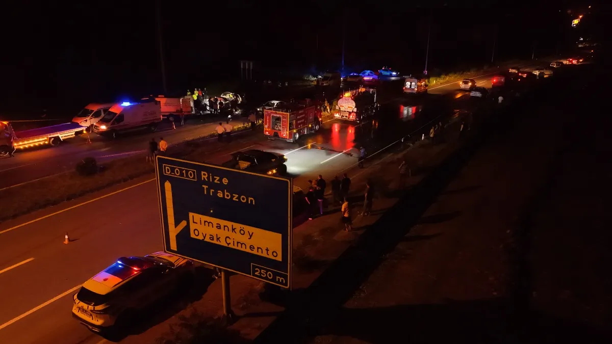 Karadeniz Sahil Yolu’nda can pazarı! Kaza yeri havadan görüntülendi