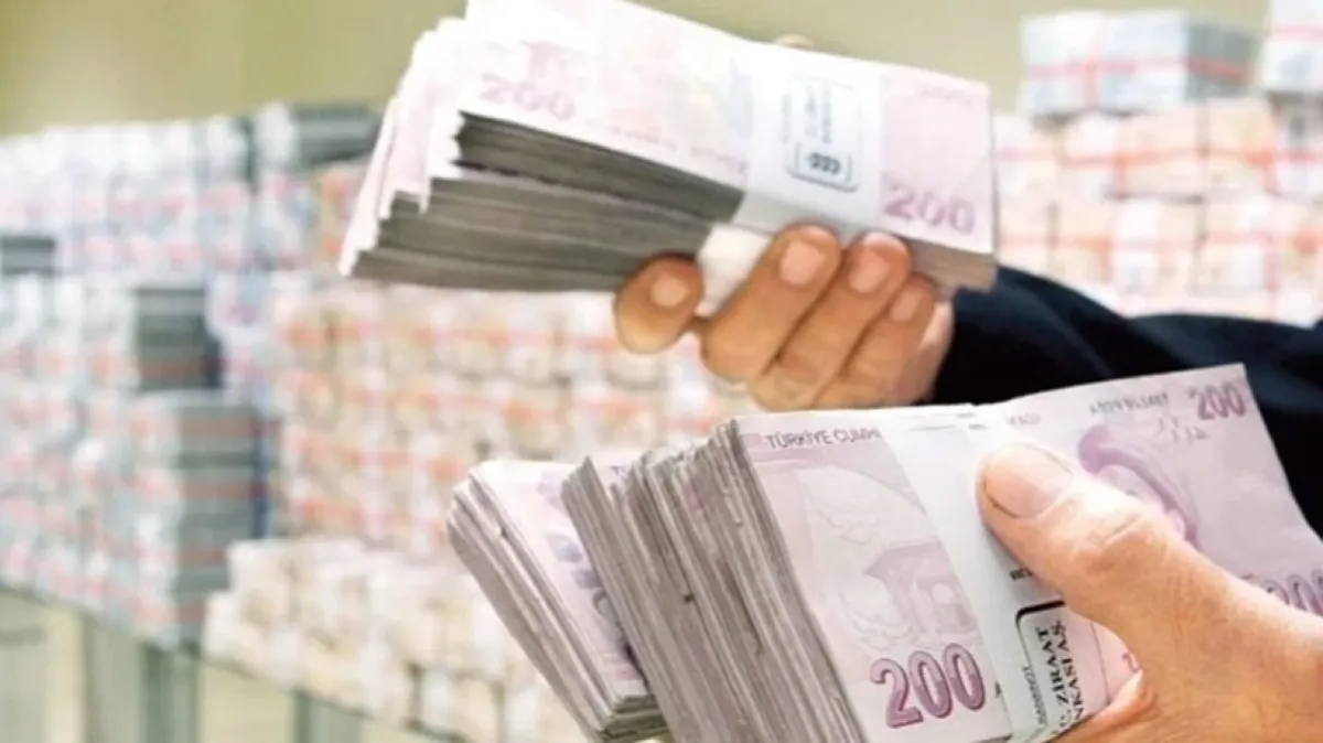 Kulisler hareketlendi: Asgari ücrete ara zam gelecek mi?