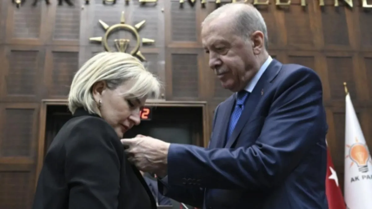 Meclis'te sandalye dağılımı değişti! AK Parti'ye katılım, CHP'de kan kaybı sürüyor