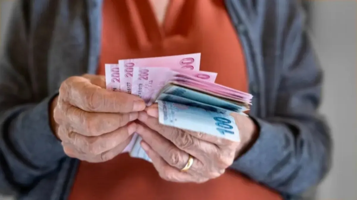 Milyonların gözü Çalışma Bakanlığı'nda: Emekli ve memur maaş farkları ne zaman ödenecek?