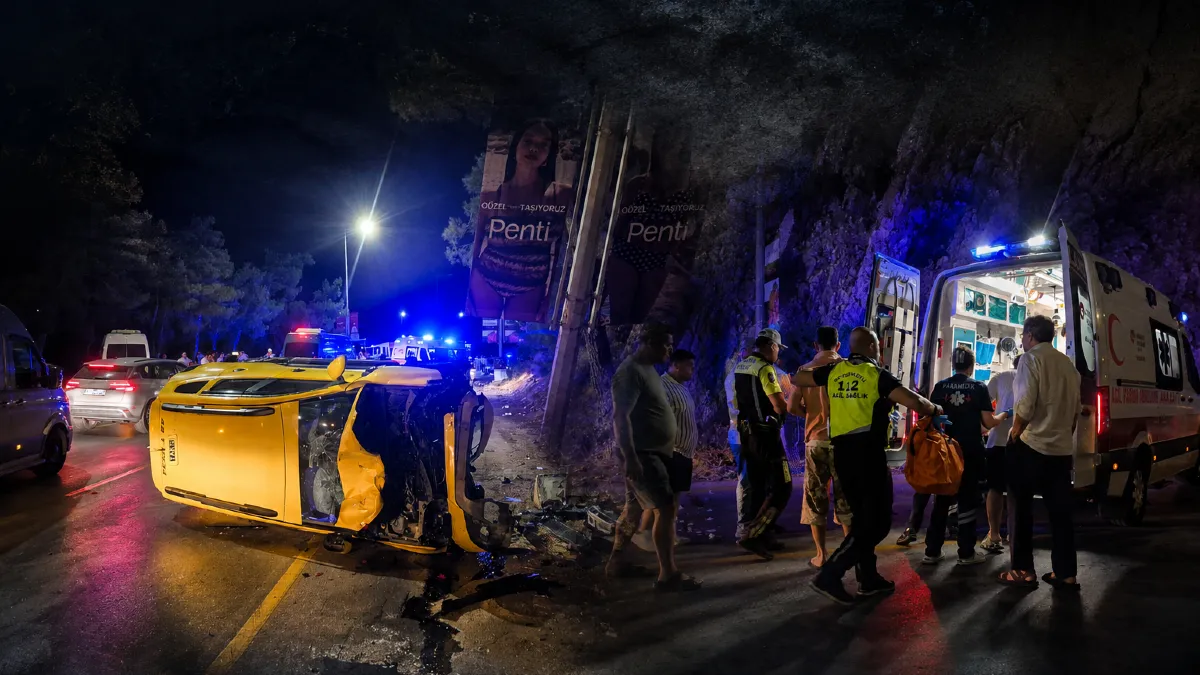 Motosiklet 100 metre sürüklendi: Hastaneye kaldırılan iki yaralıdan da acı haber geldi