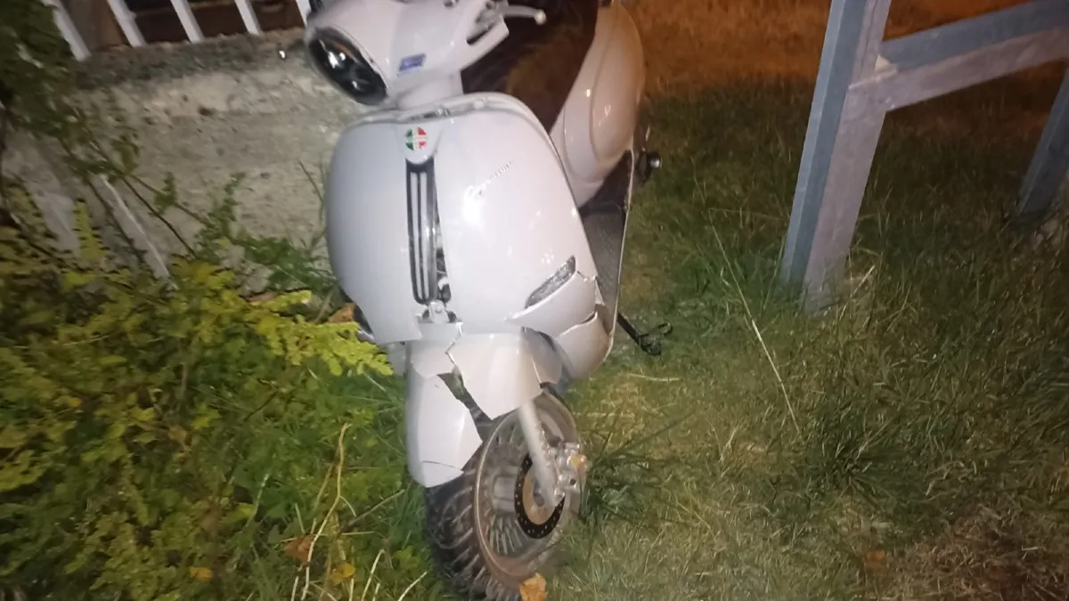 Motosiklet duvara çarptı: Genç sürücü kurtarılamadı