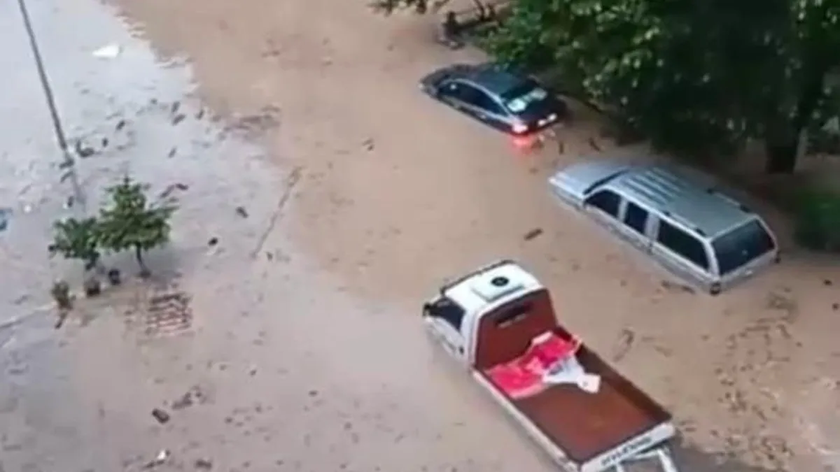 O ilimizde ev, iş yeri ve depolar sular altında kaldı