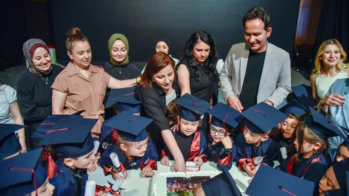 OMÜ Gündüz Bakımevi Anaokulu'nda Mezuniyet Coşkusu