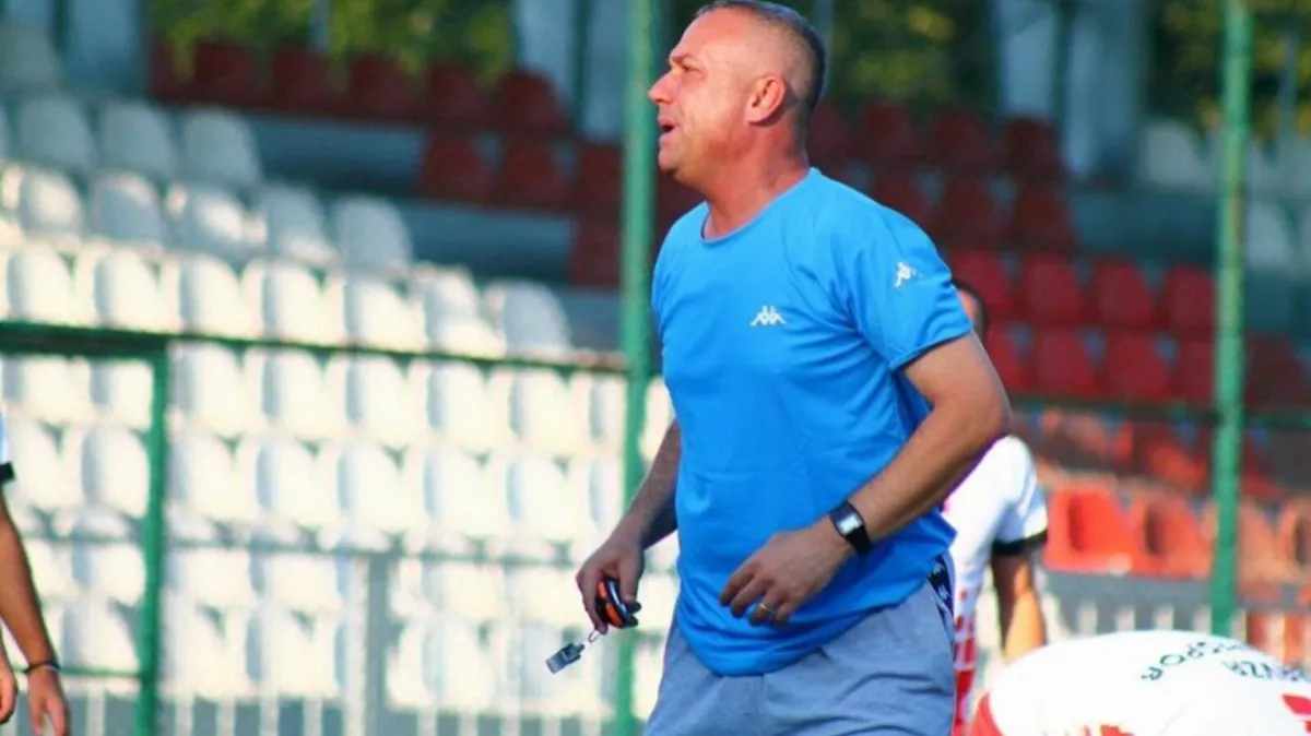 Orhan Anıl yönetimindeki Atakum Belediyespor iddialı hazırlanıyor