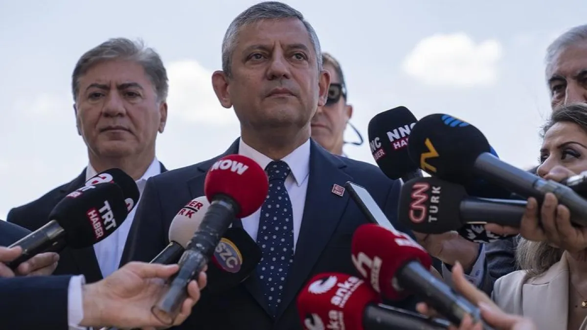 Özgür Özel'in yeni partisinin adı ne olacak? İşte masadaki isimler