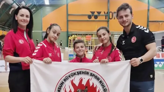 Samsun Büyükşehir Belediyespor Kulübü sporcular madalya avında