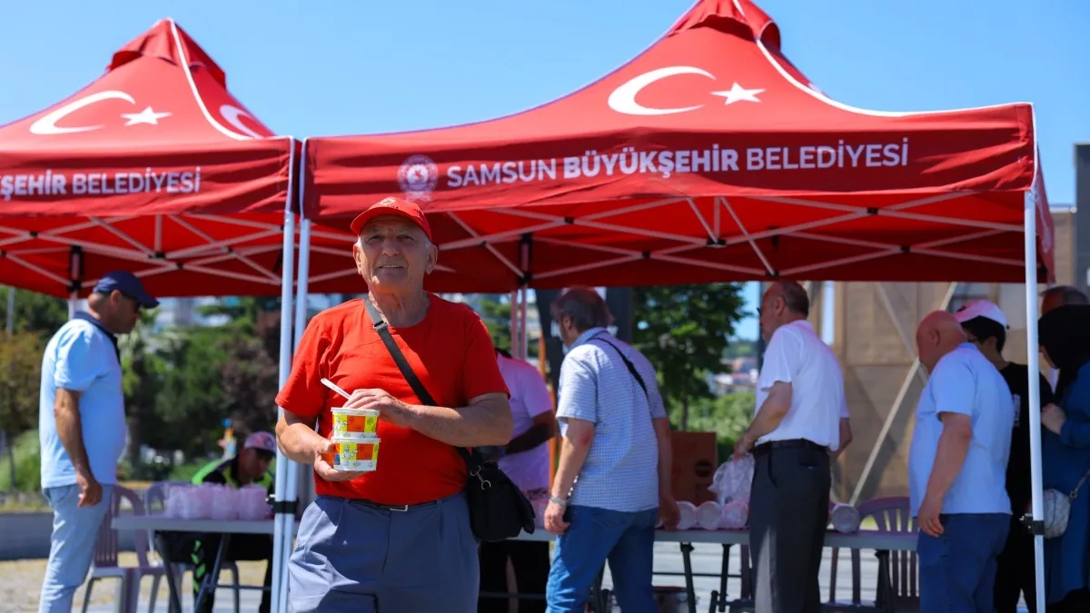 Samsun Büyükşehir’den 4 noktada aşure ikramı