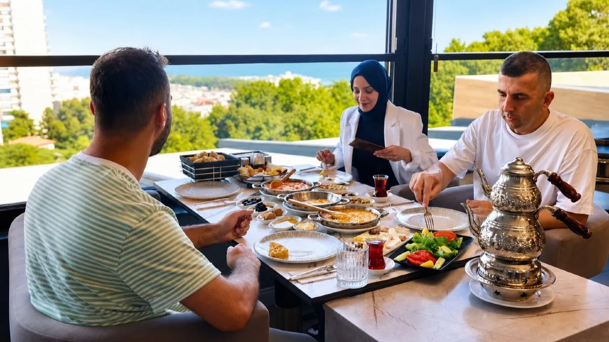 Samsun Canik Belediyesi Meşe Tesisleri ziyaretçi akınına uğruyor: Deniz manzaralı kahvaltı keyfi