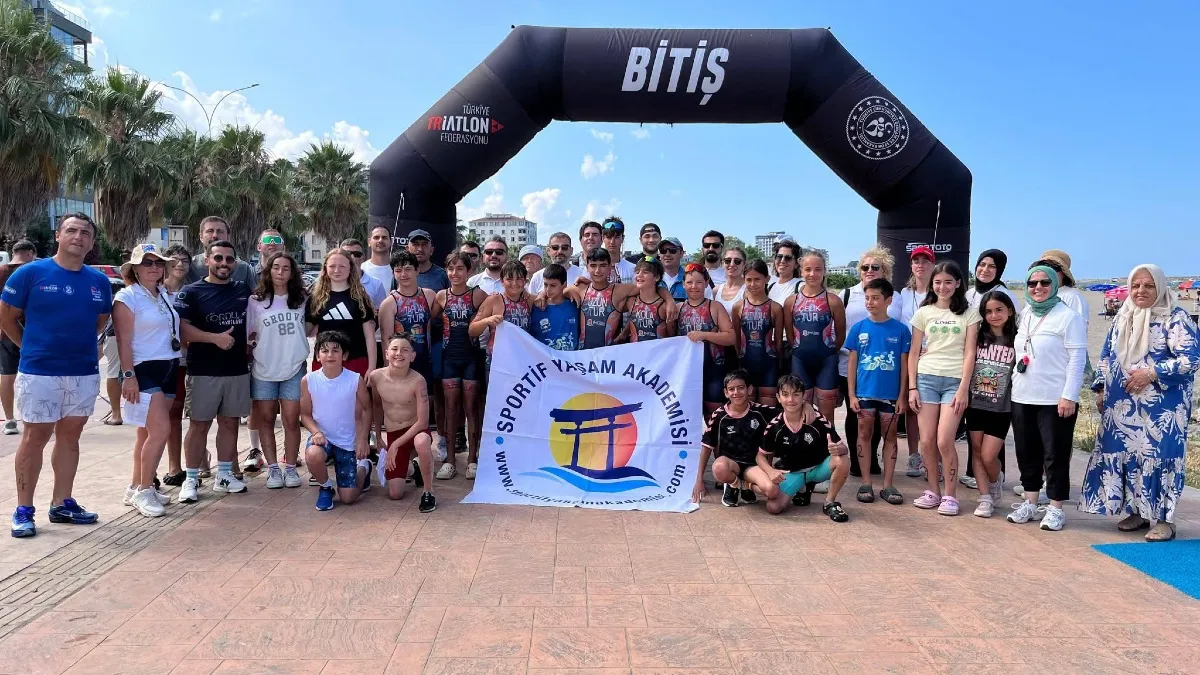 Samsun Triatlon yarışları nefes kesti