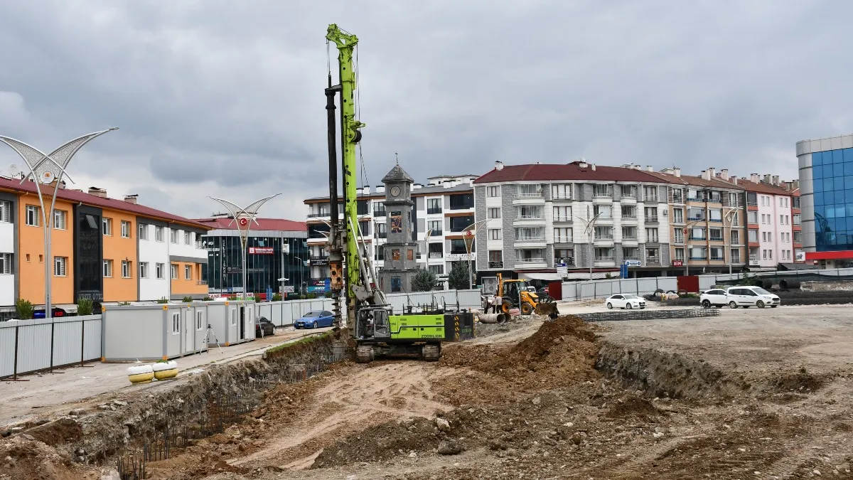 Samsun Vezirköprü'de Meydan ve Otopark Projesi başladı