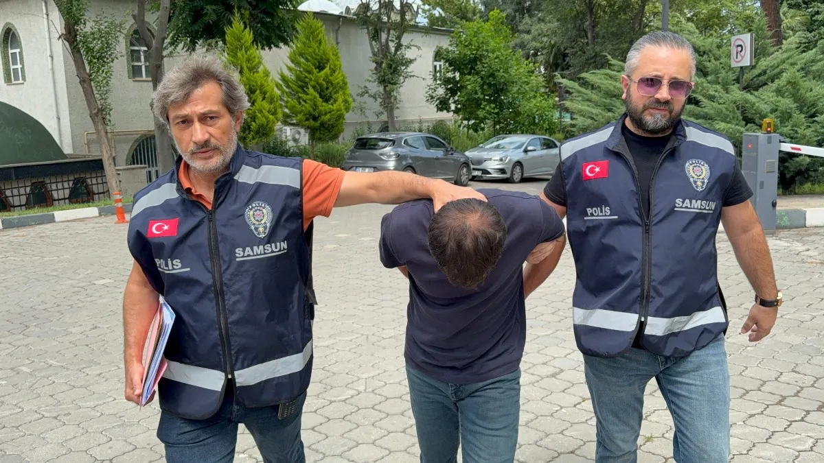 Samsun'da 1 buçuk milyonluk vurgun yapan sahte polis adliyeye sevk edildi
