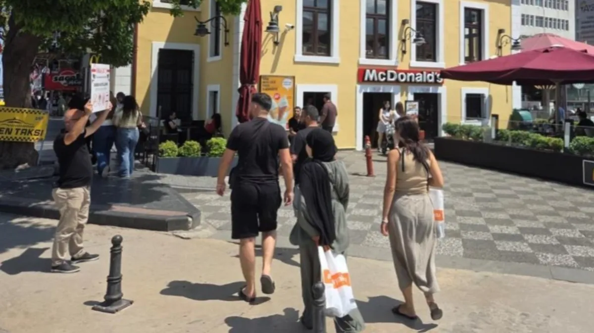 Samsun’da 3 aydır tek başına İsrail’i protesto ediyor
