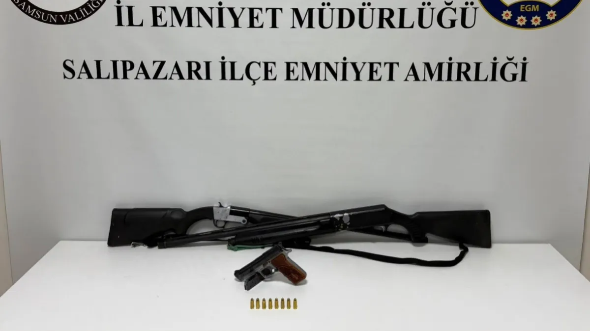 Samsun’da adrese operasyon: Tabanca ve tüfekler bulundu