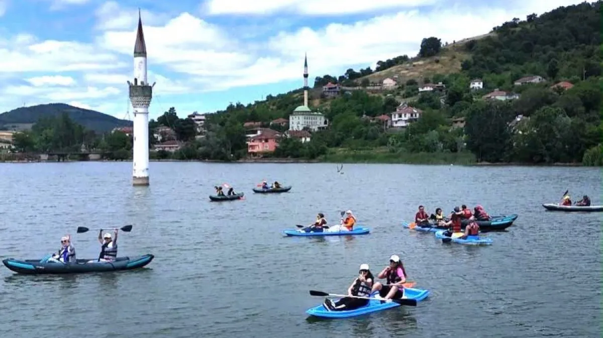 Samsun'da Batık Minare’ye kano etkinliği